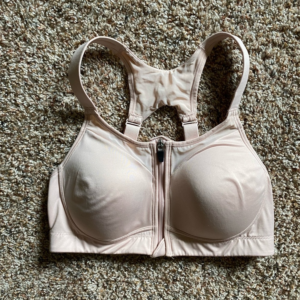 34C light pink sports bra